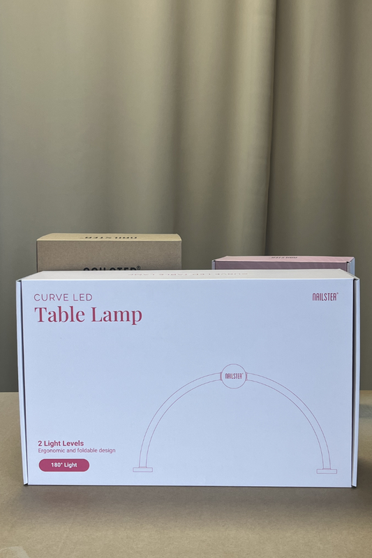 Curve LED -pöytävalaisin