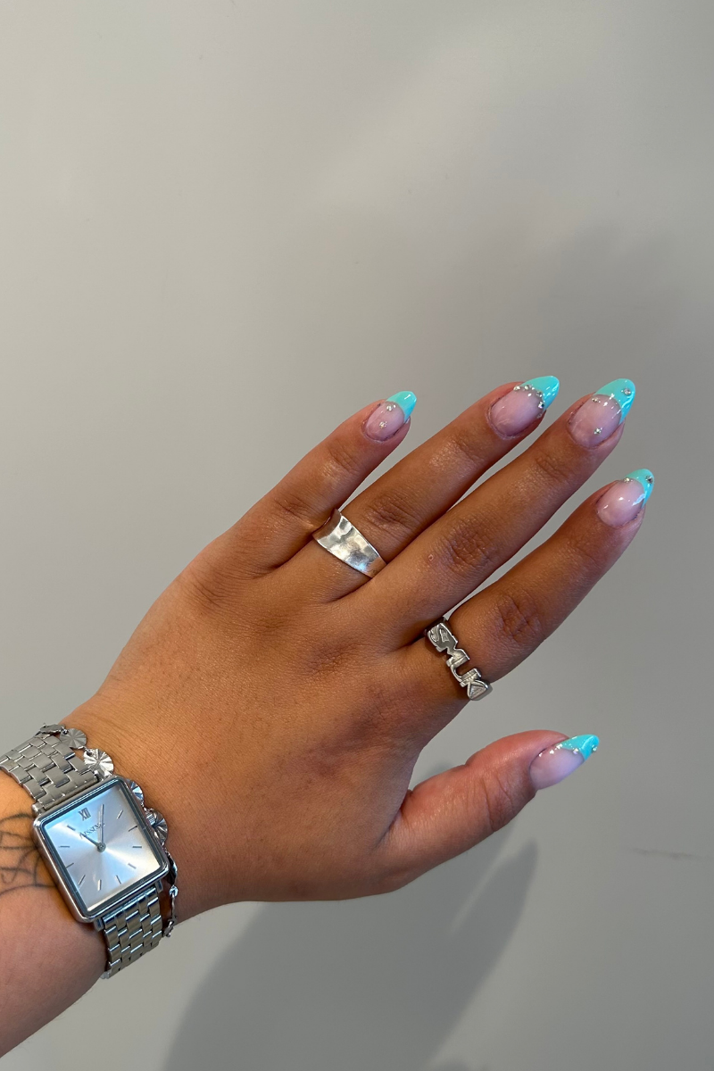 Aqua Sparkle Look