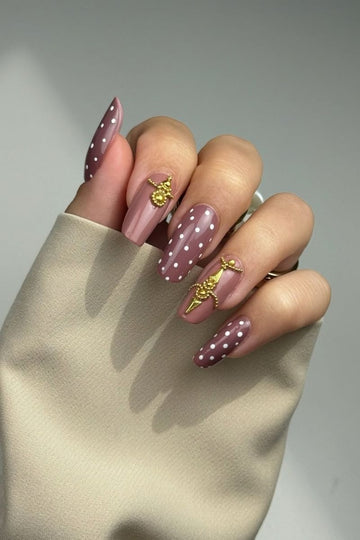Treasure Look