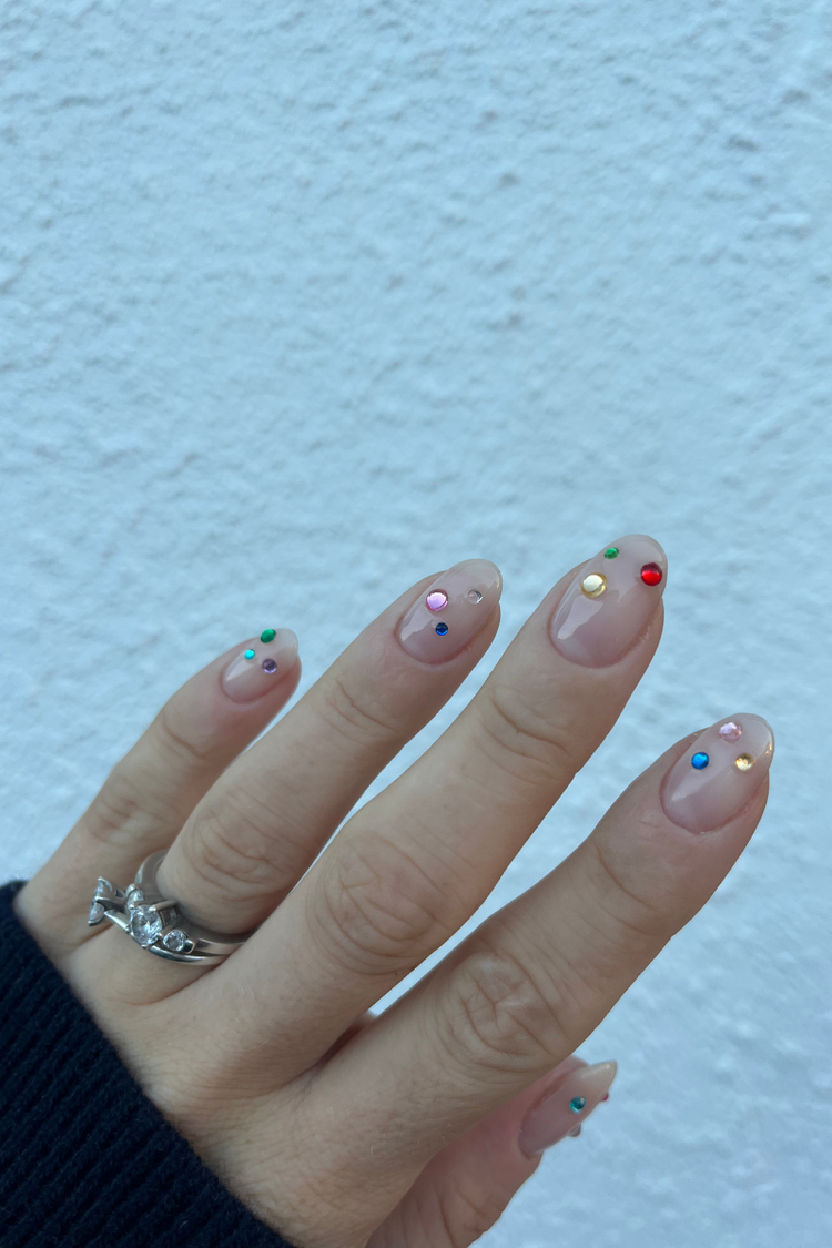 Crystal Candy Look – Geelilakkalook Nailsterilta, kuva 2