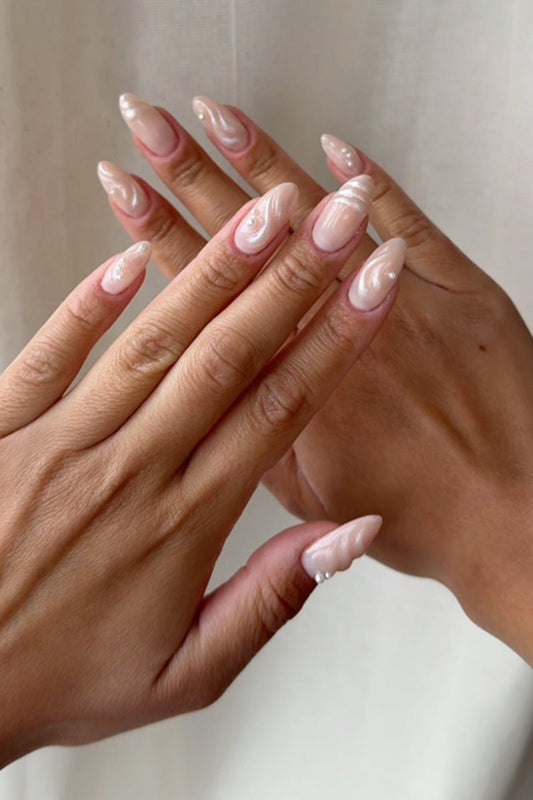 Beach Vacation Look - Katrine Regnbue | Nailster Denmark