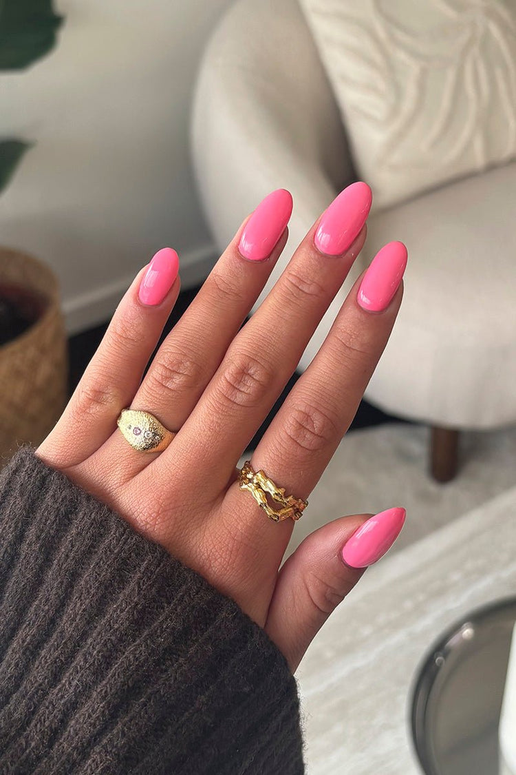 Blush · 25 – Geelilakka Nailsterilta, kuva 3