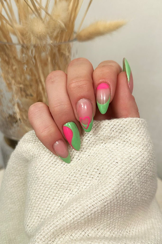 Bohemian Green · 61 – Geelilakka Nailsterilta, kuva 3