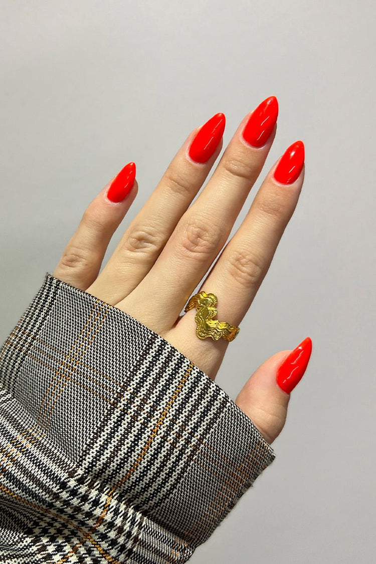 Boss Lady · 385 – Geelilakka Nailsterilta, kuva 3