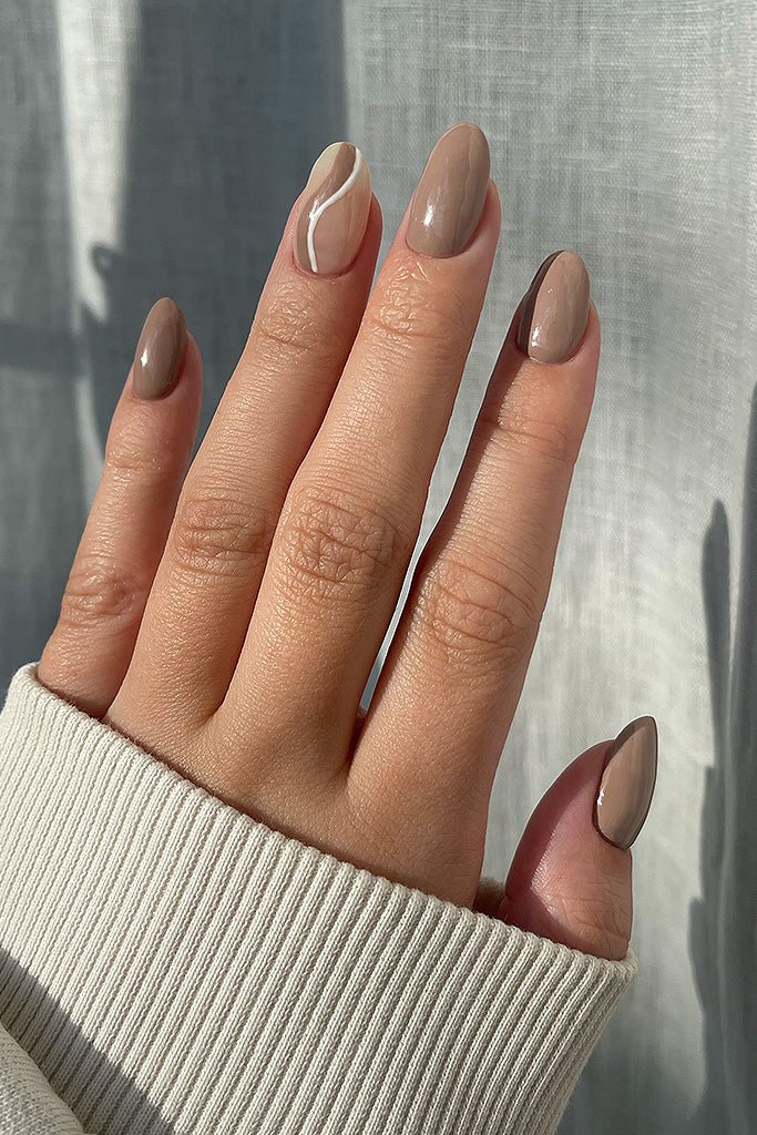 Brandy · 303 – Geelilakka Nailsterilta, kuva 3