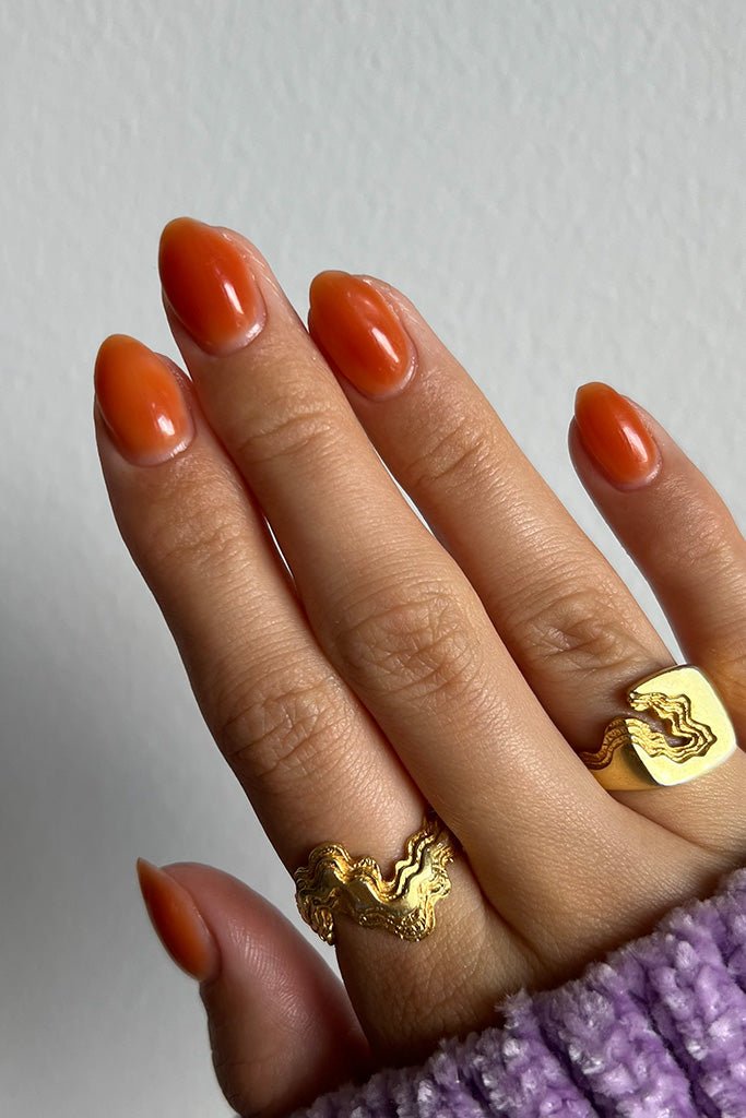 Amber · 214 – Nestemäinen rakennegeeli Nailsterilta, kuva 3