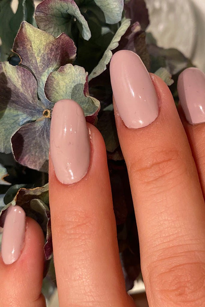 Composed · 33 – Geelilakka Nailsterilta, kuva 3