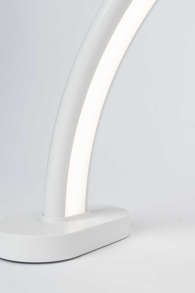 Curve LED -pöytävalaisin