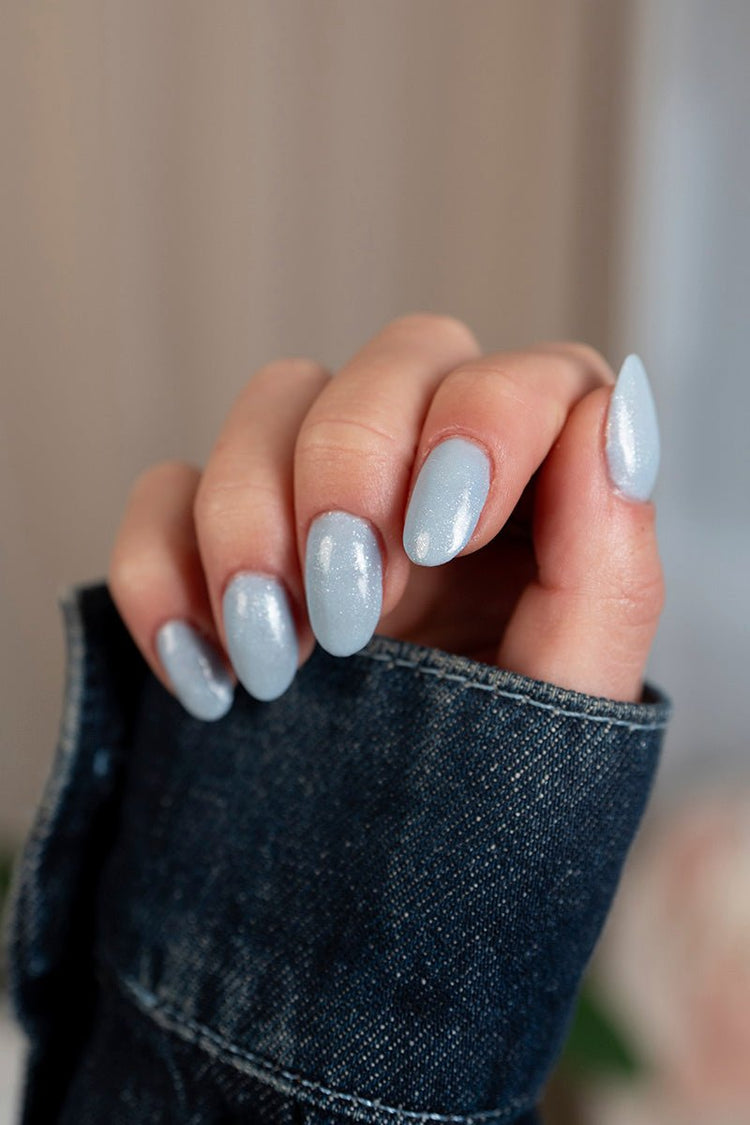 Frosting Baby Blue Glitter · 445 – Geelilakka Nailsterilta, kuva 3