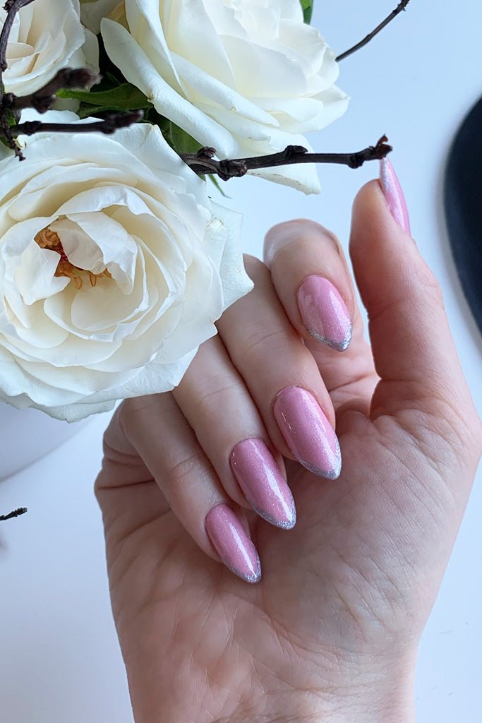 Glamorous · 265 – Geelilakka Nailsterilta, kuva 3