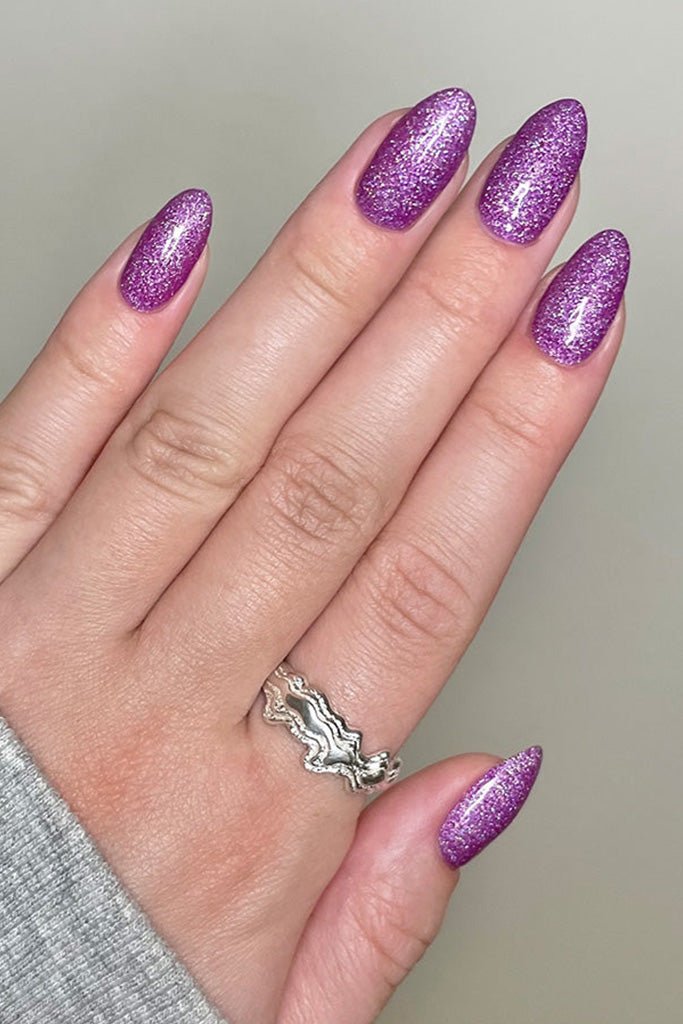 Jacaranda Tree · 154 Nailsterilta, kuva 3
