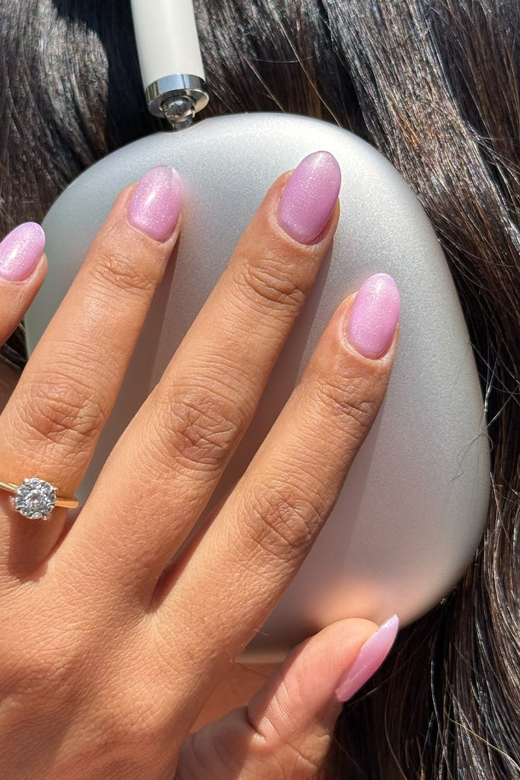 Lavender Pearl · 466 – Geelilakka Nailsterilta, kuva 3