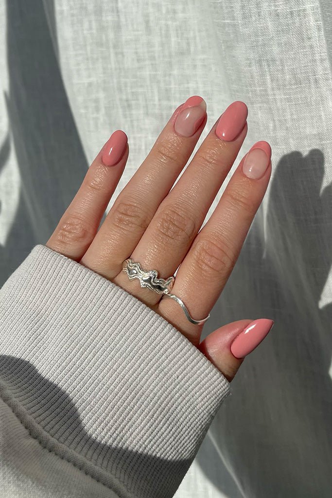 Mesmerising · 120 – Geelilakka Nailsterilta, kuva 3