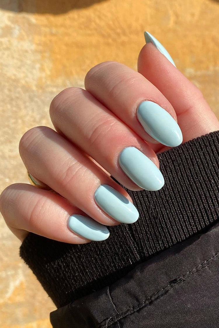 Pastel Blue · 231 – Geelilakka Nailsterilta, kuva 3