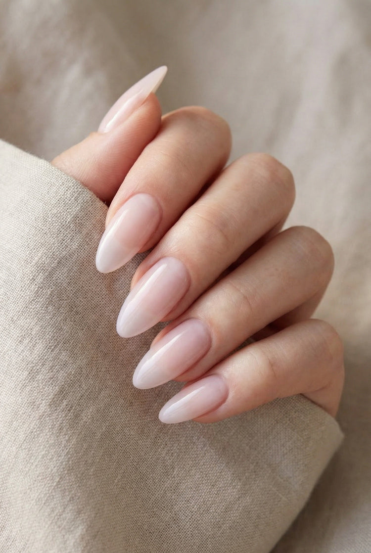 Pillow Talk · 517 – Geelilakka Nailsterilta, kuva 3