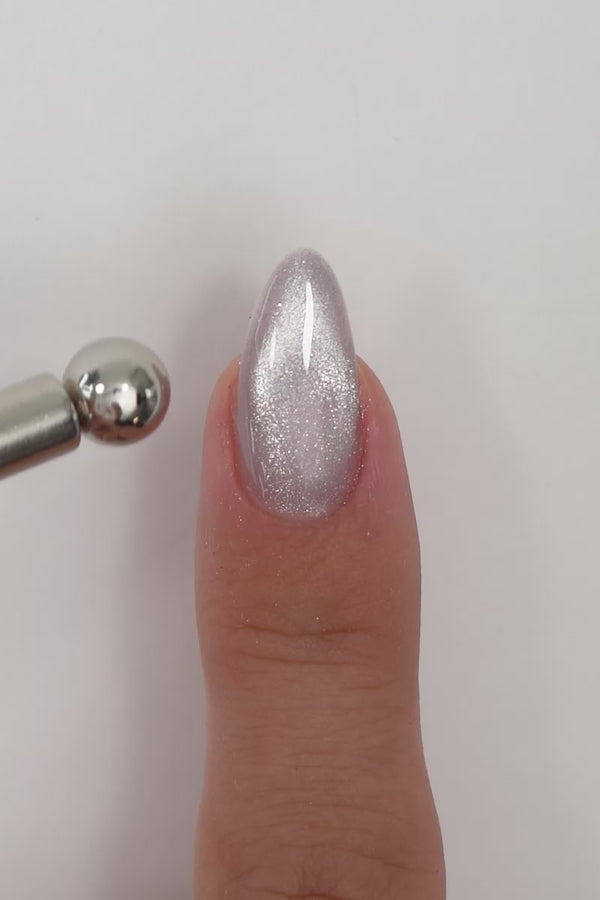 Stardust Cat Eye · 551