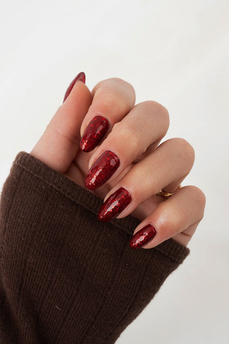 Red Glitter · 441 – Geelilakka Nailsterilta, kuva 3