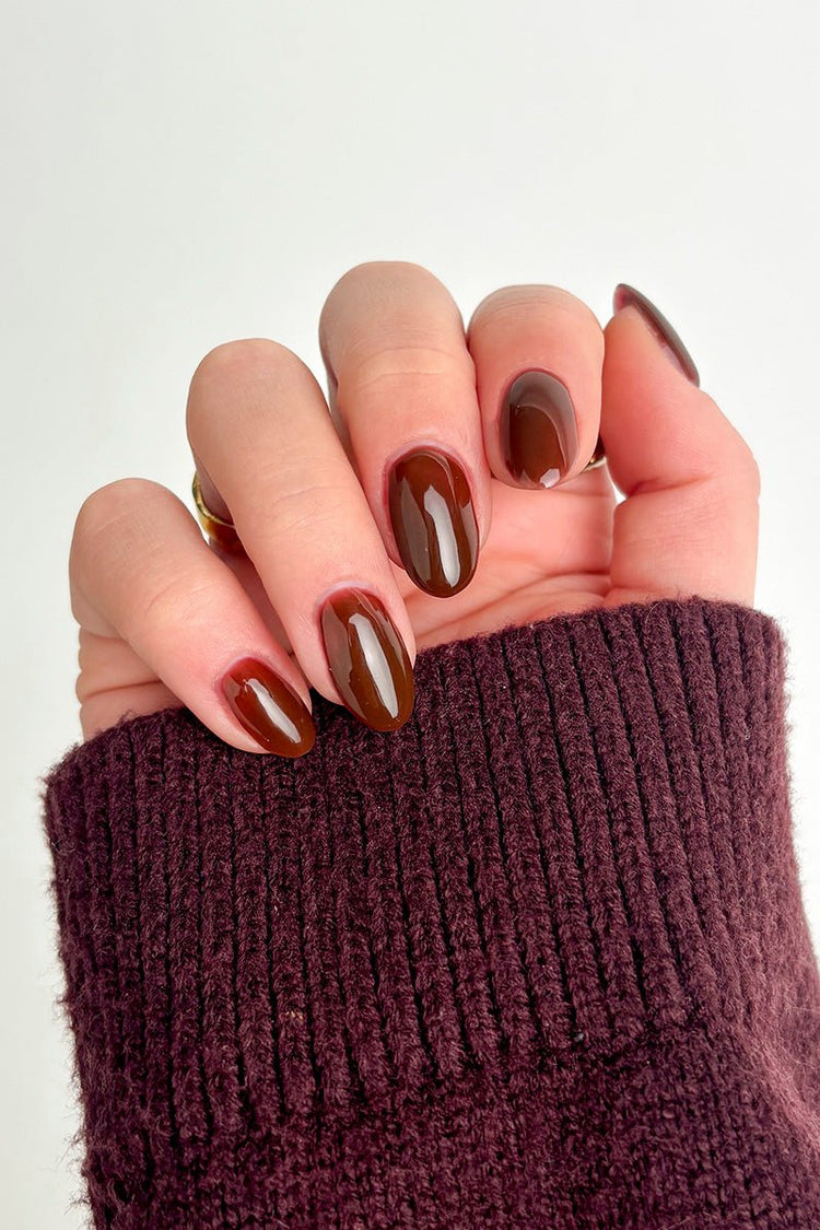 Mahogany · 457 – Rubber Base Nailsterilta, kuva 3