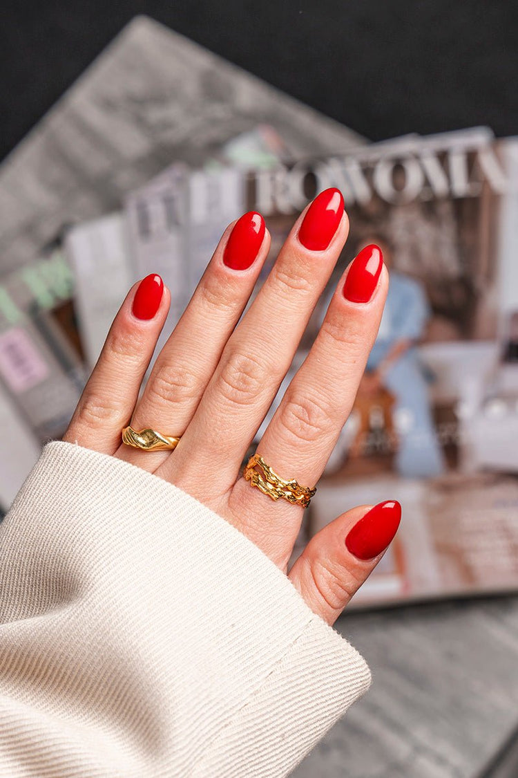 Pure Red · 436 – Rubber Base Nailsterilta, kuva 3