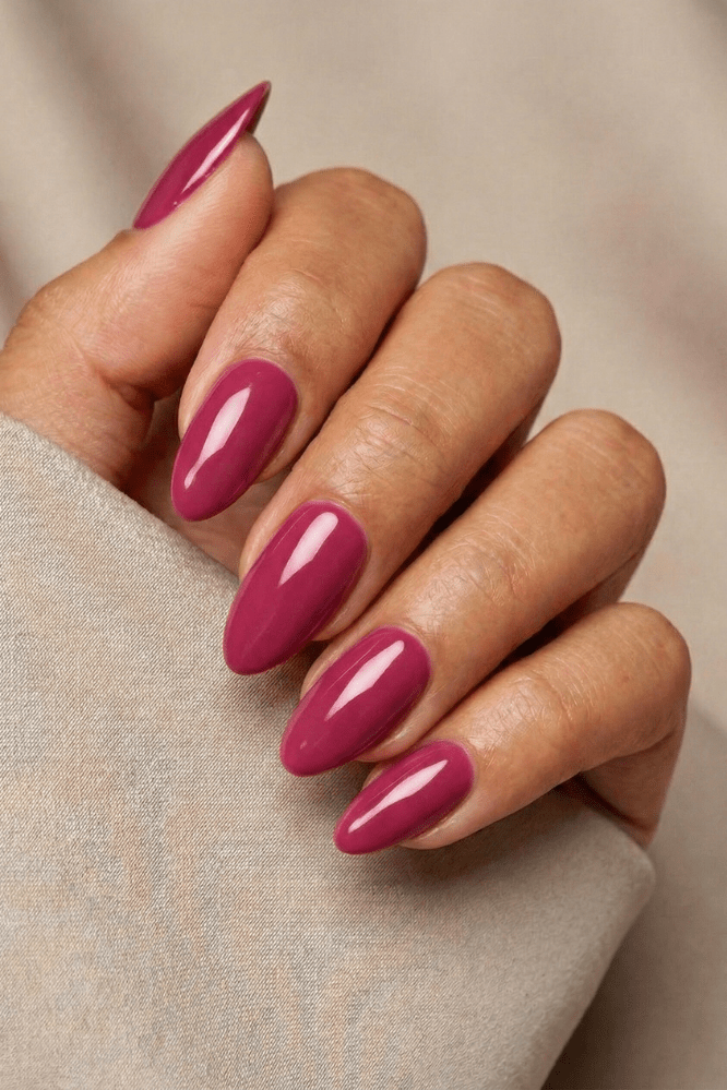 Serenade · 528 – Geelilakka Nailsterilta, kuva 3
