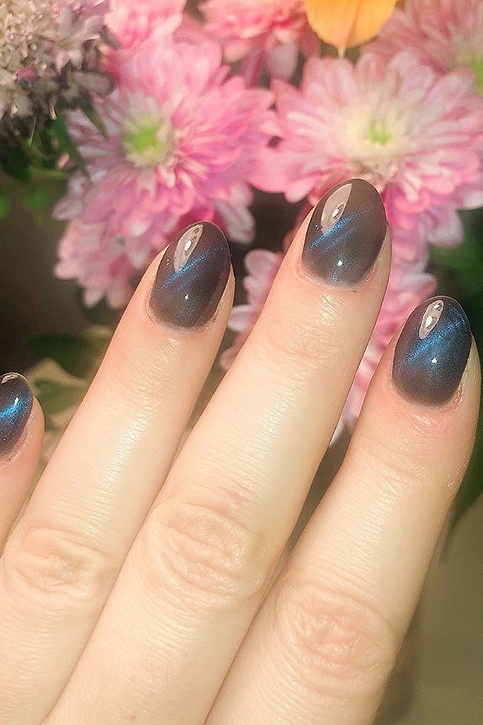 Shooting Star Cat Eye · 322 – Geelilakka Cat Eye Nailsterilta, kuva 3