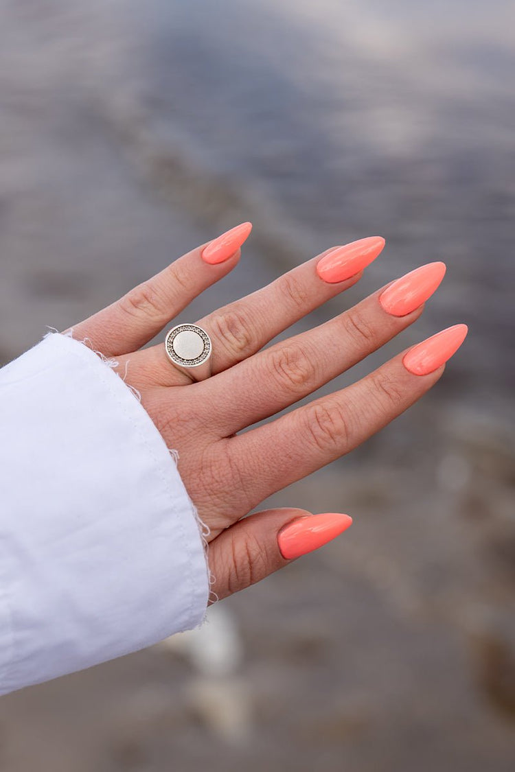 Show off · 413 – Geelilakka Nailsterilta, kuva 3