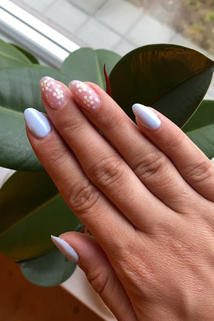 Soft Blue · 64 – Geelilakka Nailsterilta, kuva 3
