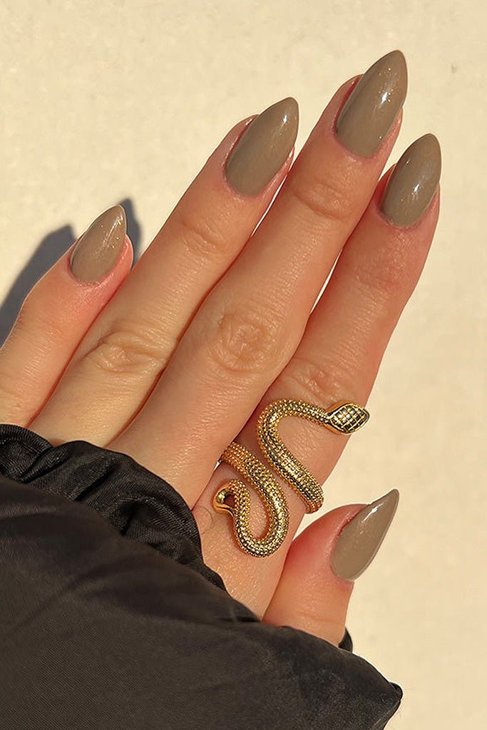 Sparkling · 251 – Geelilakka Nailsterilta, kuva 3