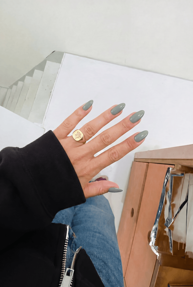 Suit · 300 – Geelilakka Nailsterilta, kuva 3