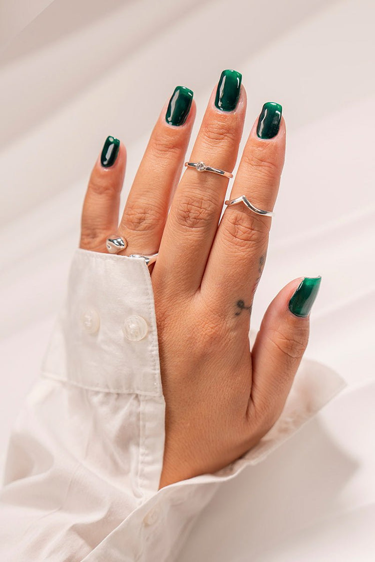 Transparent Green · 443 – Geelilakka Nailsterilta, kuva 3